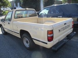 1988  MITSUBISHI MIGHTY MAX BEIGE 4CYL AT SHORT BED 153719